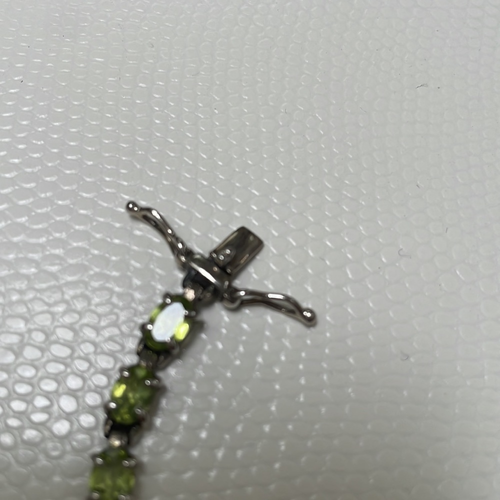 VINTAGE PERIDOT SILVER TENNIS BRACELET - Picture 8 of 11